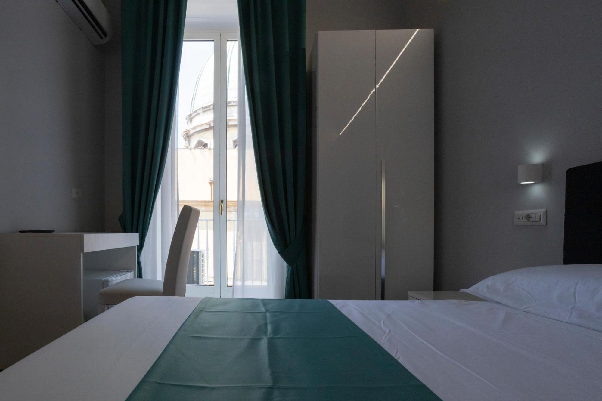 La Chambre Duomo Naples Exterior photo
