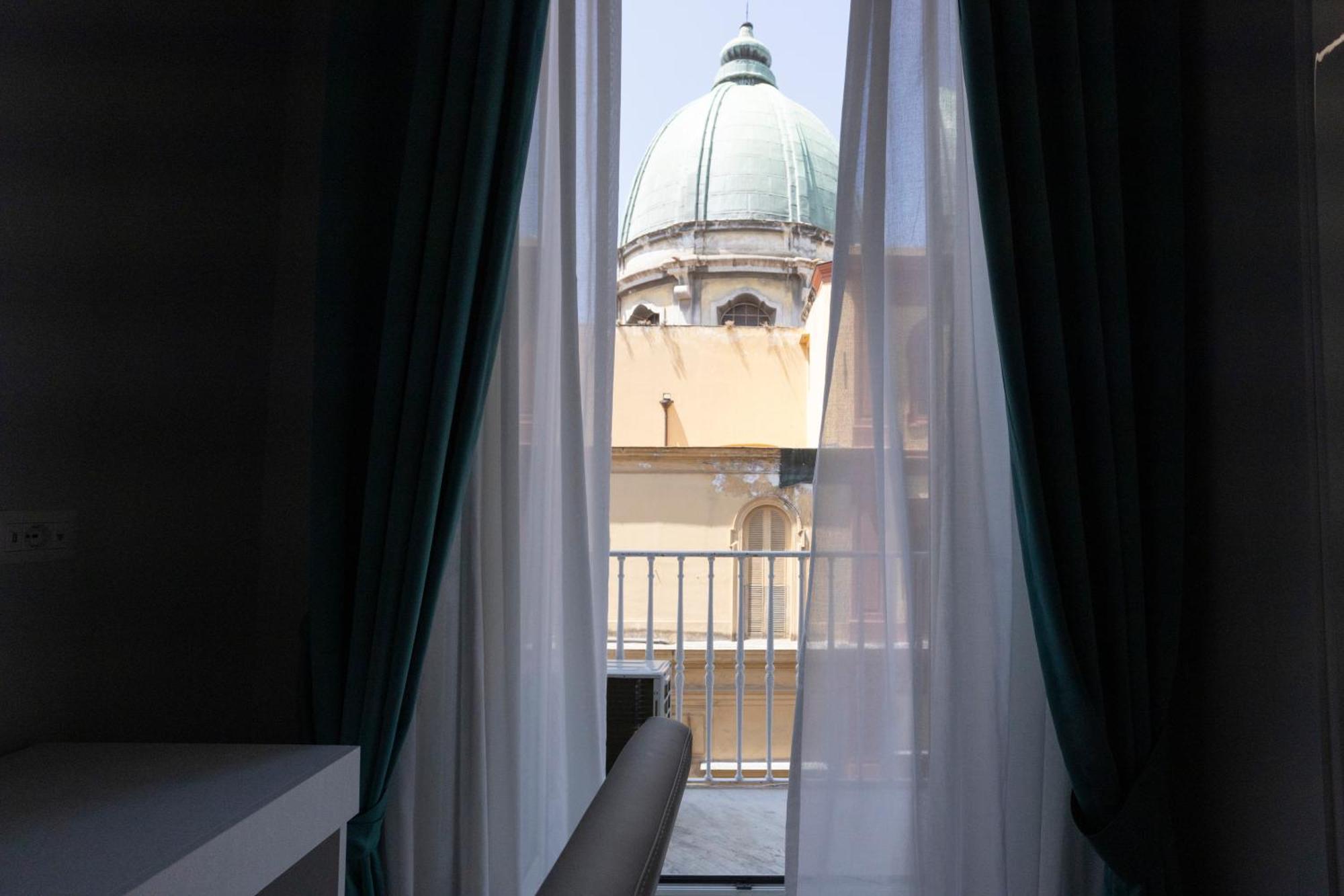 La Chambre Duomo Naples Exterior photo