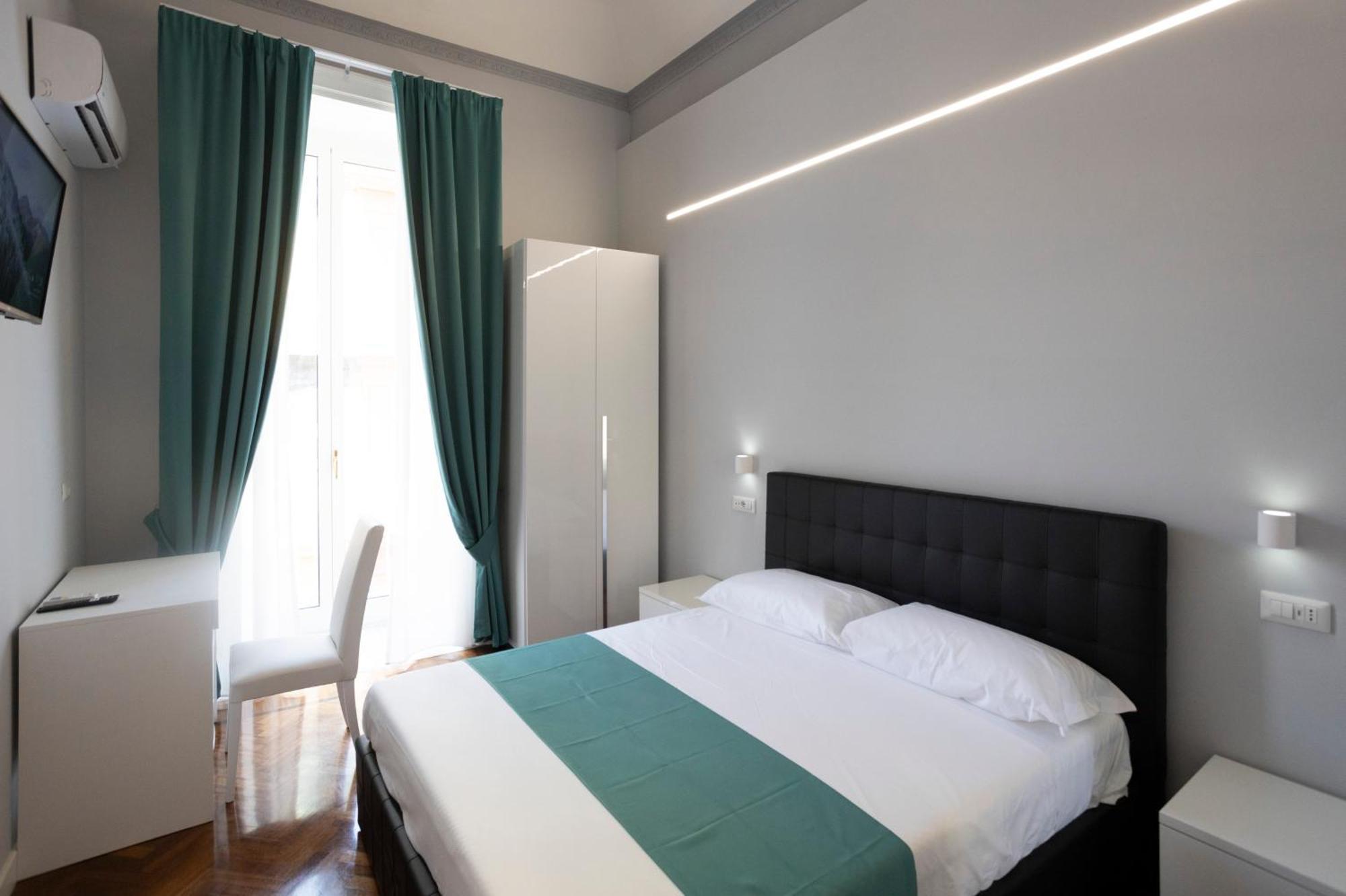 La Chambre Duomo Naples Exterior photo