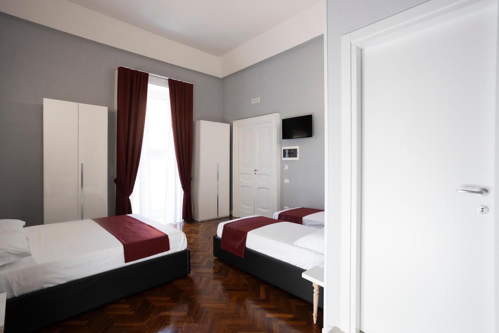 La Chambre Duomo Naples Exterior photo